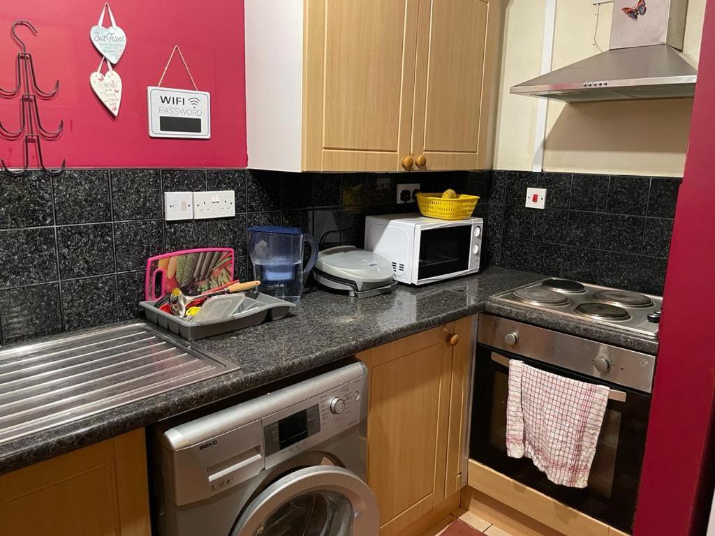 Flat 2, 78 Hastings Street Luton Apartment *